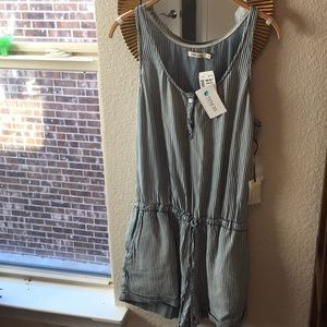 Sneak Peek Striped Romper NWT (size M)